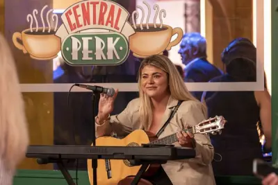 The FRIENDS™ Experience for Two: The One in London
